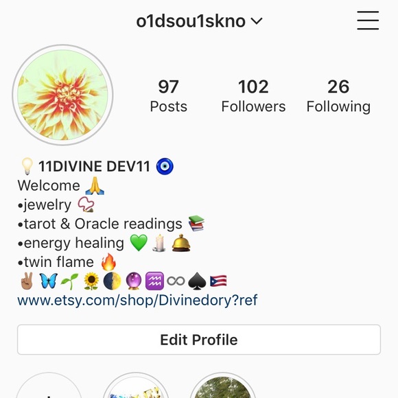 Clothes - Picture 2 of 4